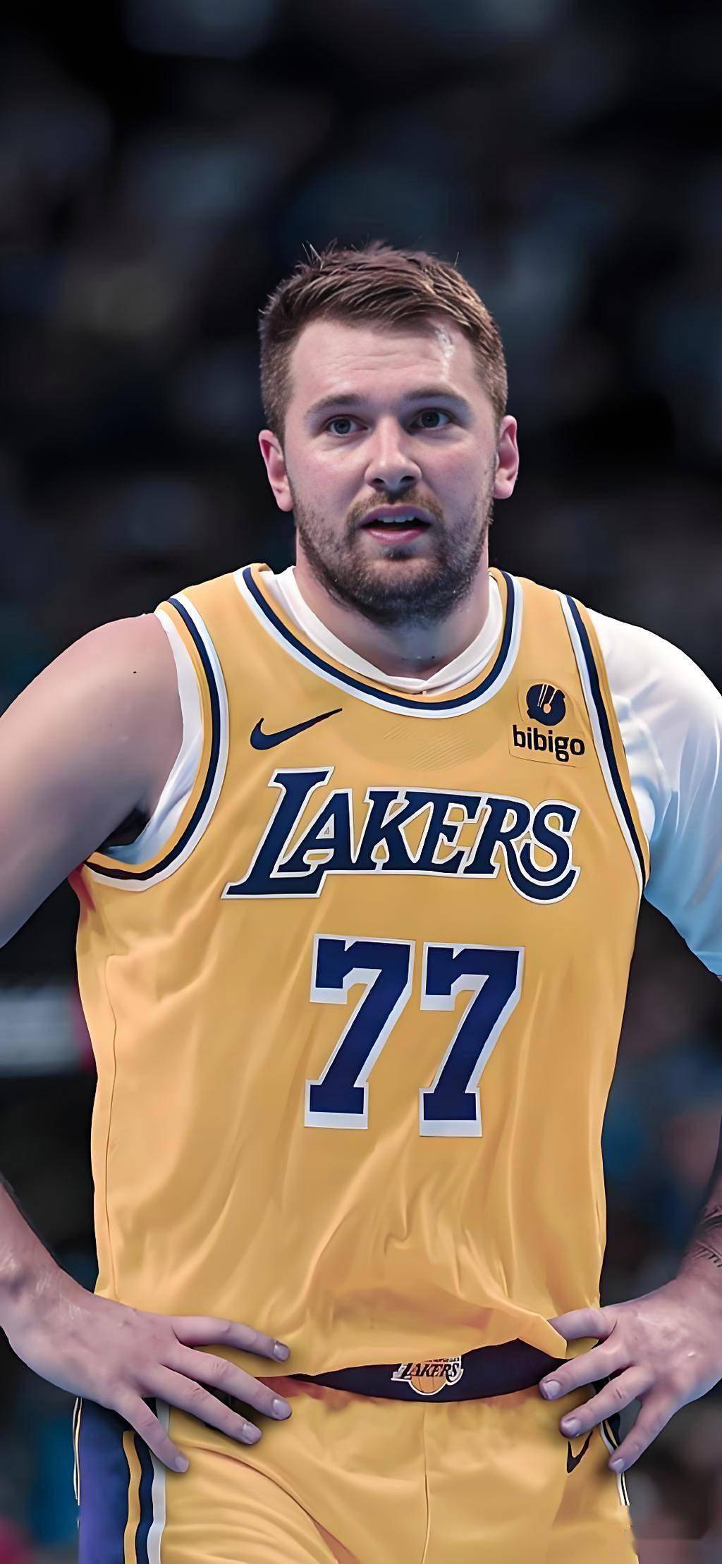 南宫体育-东契奇连续三场比赛得分超过突破纪录，拜仁挑战极限！的简单介绍