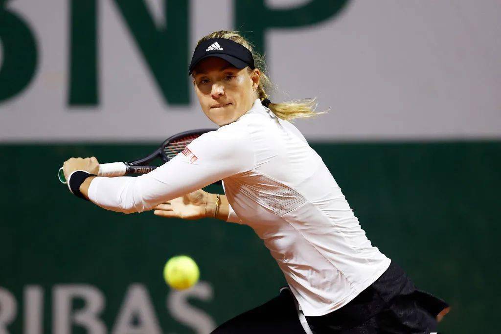 NG体育-穆古鲁扎在老鹰比赛中大胜，惊险取胜引发热议！的简单介绍